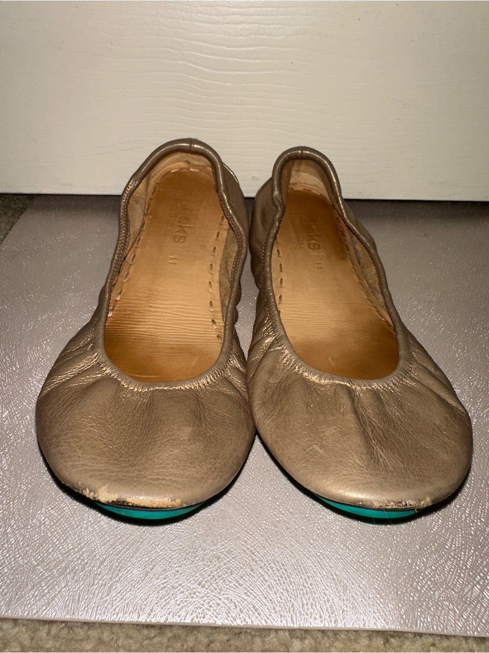 Tieks Metallic tan Gold Folding Ballet Flats 11 balletcore office